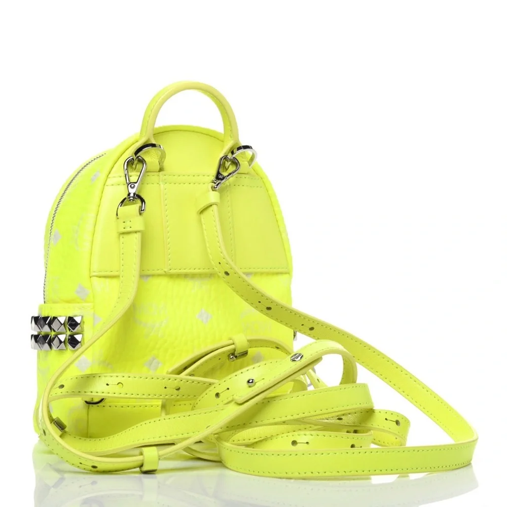NWOT MCM FLUO VISETOS STARK BEBE BOO